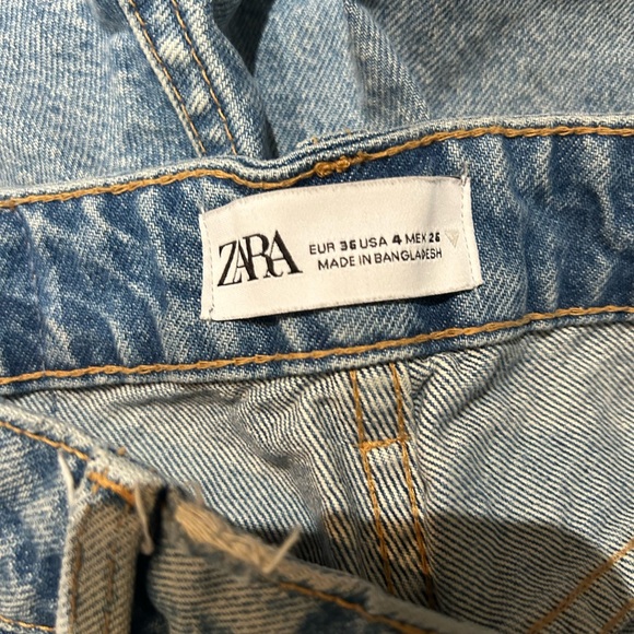 Zara Mom Jeans - Picture 2 of 3